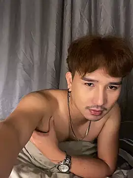 Asian_bigboy Pertunjukan Webcam