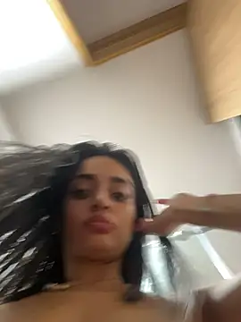 Chat +18 de leilani_X ao vivo