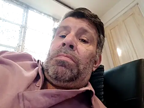 stud2512 Live XXX Chat