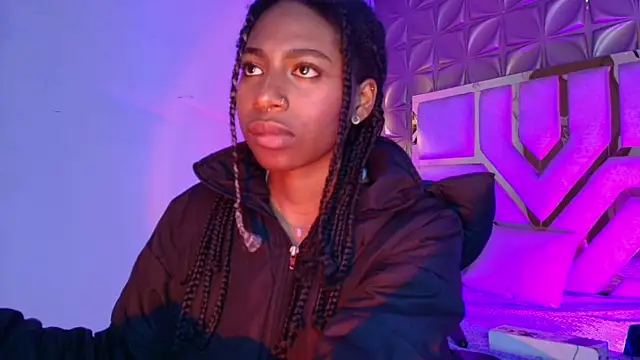 Chatroom XXX en direct de Queen_perla_