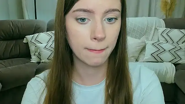 Erica_Kiss 现场XXX聊天