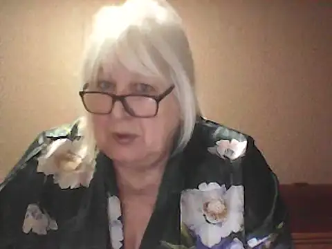 Alexia64231's Webcam Show