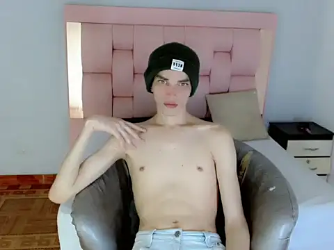 sora_jun élő XXX-chatje