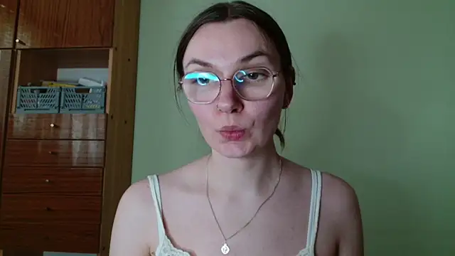 LooveELLYx Live XXX Chat