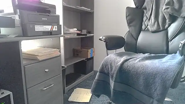 Chat +18 de TrevorSteele ao vivo