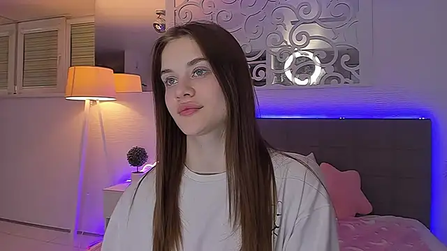 LuisaClover Live XXX-chat