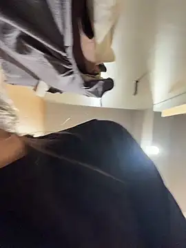 Pokazy przed kamerką – BARAVISHA