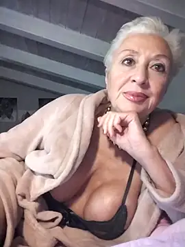 divinaeroticaのライブXXXチャット