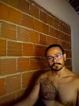 moreno18rn's Webcam Show