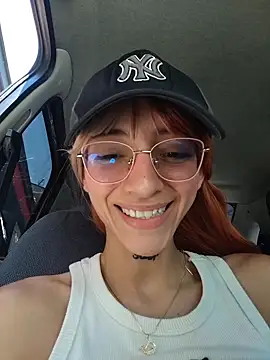 Pertunjukan Kamera Web Dani-peggin