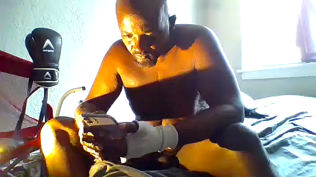 JezOne555: онлайн-секс-чат