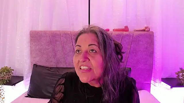 Živý XXX chat Victoriaa_Anderson