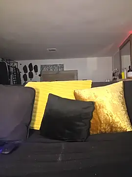 piggylatino's Live XXX Chat