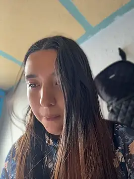 Alix_Rousses21's Webcam Show