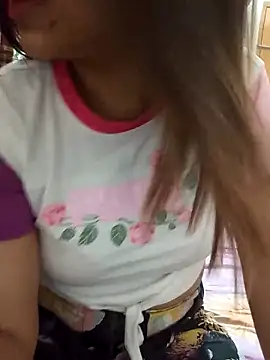 Chat +18 de Tanha18 ao vivo