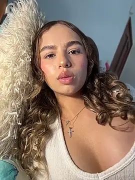 MaelyClaire's Live XXX Chat