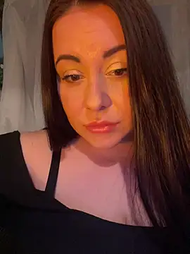 DaisyStreet élő XXX-chatje