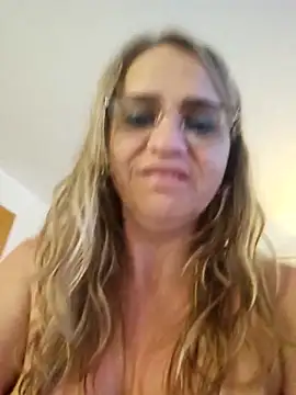 BLONDKICIA1 webcam show