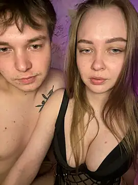 _Loveee_57 Adlı Modelin Canlı XXX Sohbeti