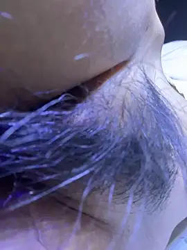 iu_uzZ live XXX chat