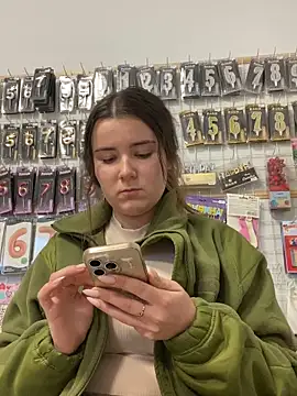 mewKate: онлайн-секс-чат