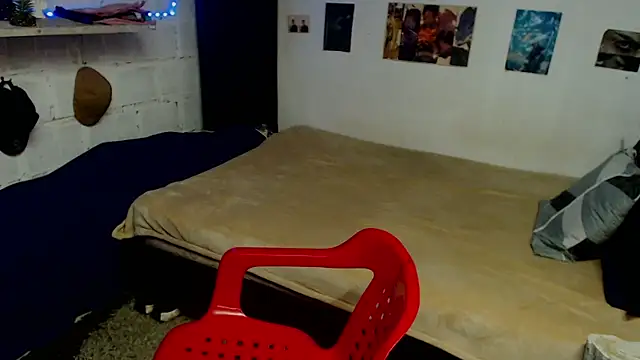 โชว์เว็บแคมของ paul-mendezx