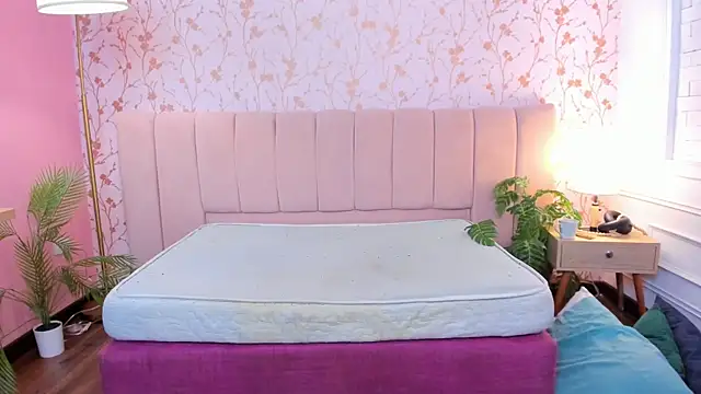 Chat +18 de taylor_bennet ao vivo