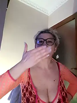 Chat +18 de LunaBlaise ao vivo
