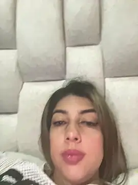 yelena_mutizz1 লাইভ XXX চ্যাট