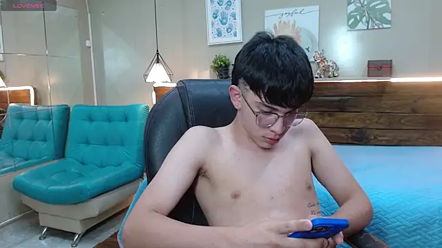 SantiTwinkyyのウェブカメラショー