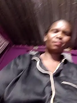 XXX chat uživo modela BLACKMALF