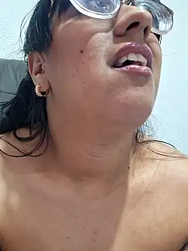 ZaidaWet Chat XXX live