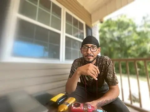 ThrowedWorldWide's Webcam Show