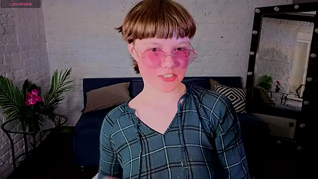 _DreamLuna1_ Live XXX-Chat