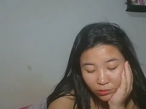 Zyeiii 라이브 XXX 채팅