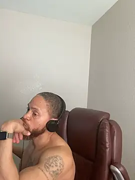 Fathero1time Chat XXX in diretta