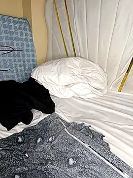 XXX chat uživo modela SquirtQueen16