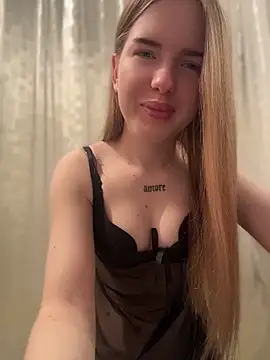 KayShaw live XXX chat