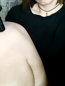 Aashikalaa Chat XXX in diretta