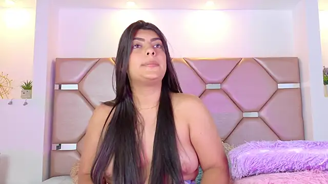 Chat +18 de Tiffany_wilson_ ao vivo