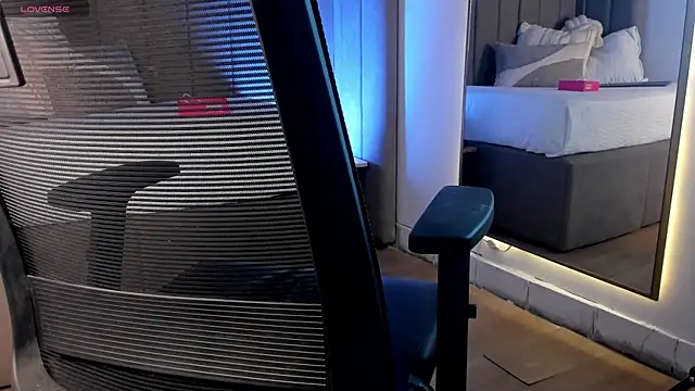 Elise_Diamond élő XXX-chatje