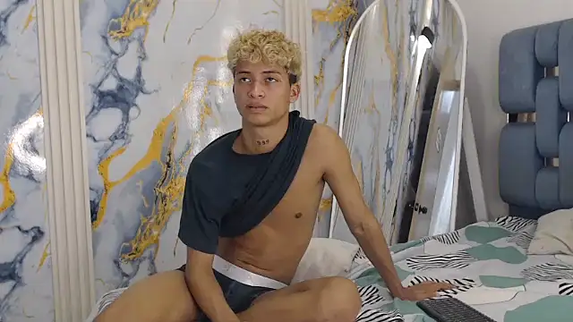 GOLD_BOYSn Live XXX chat