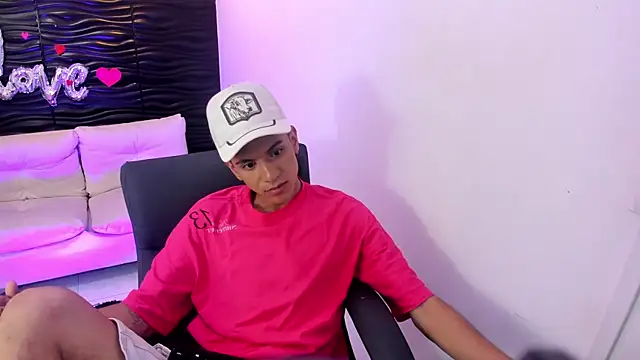 dominicjonnes 라이브 XXX 채팅