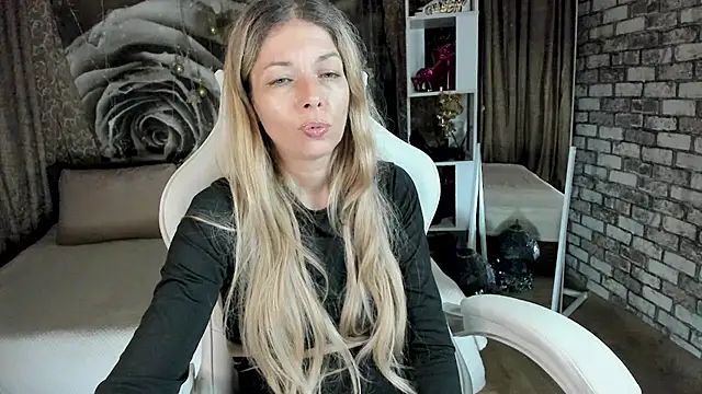 Czat XXX na żywo – Eva_Melow