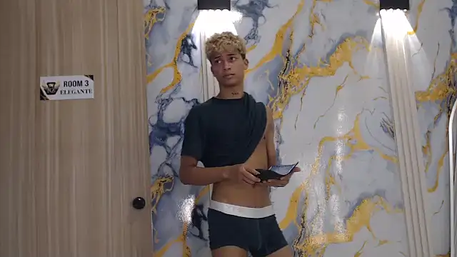 Chat +18 de GOLD_BOYS ao vivo