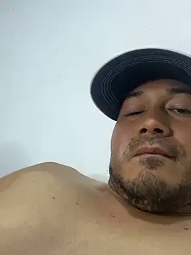 RealBoyLatinn Webbikameraesitys