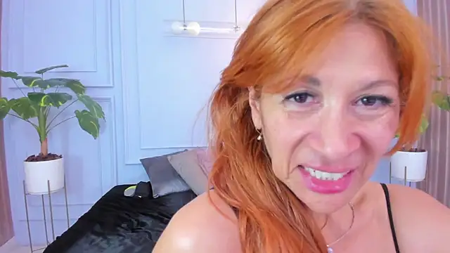 cintiagreyx: онлайн-секс-чат