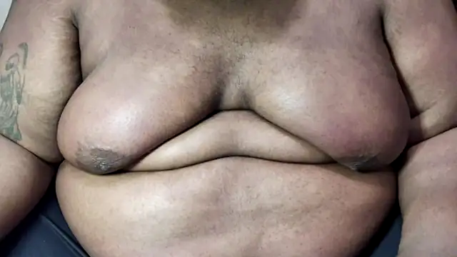 Вебкам-шоу cloudychub91