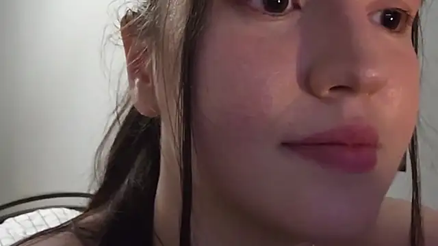 دردشة RedginBluebersky الجنسية المباشرة