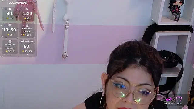 Catwhite_'s Live XXX Chat